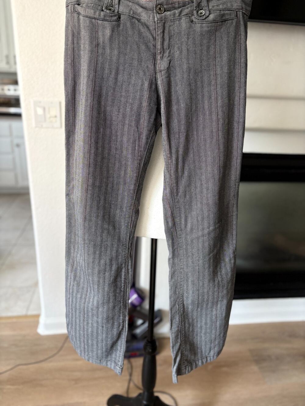 Lucky Brand Vintage Y2K Gray Pinstripe Low Rise Flare Pants Size 6 (fits small)